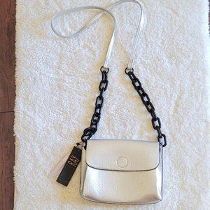 VIOLET RAY Crossbody Bag in silver